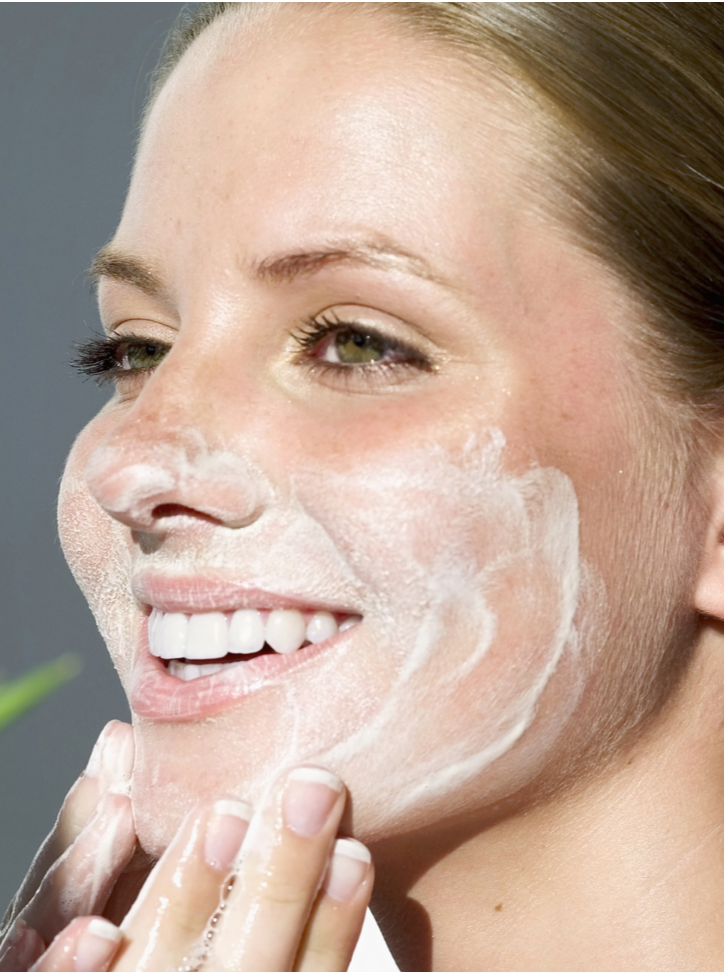 Vitamin C Deep Cleanser, purify and clean the face 